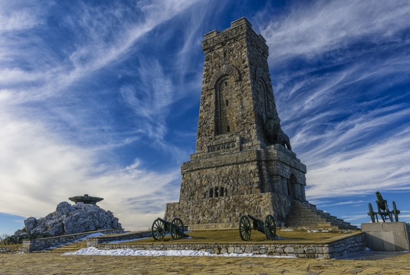 През нощта превалявания ще има главно в североизточните и крайните