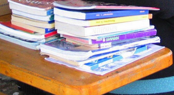 Приказка с тайна полиция за децата и закон според който