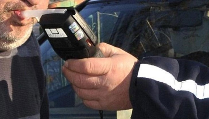 Полицията е спипала почерпен шофьор в Бяла Слатина съобщават от