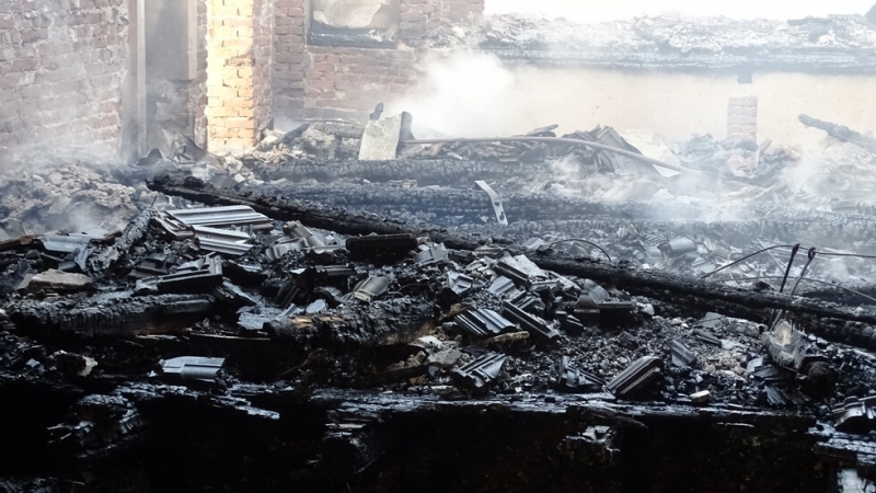 3 000 тома книги изгоряха при пожар в сряда вечерта