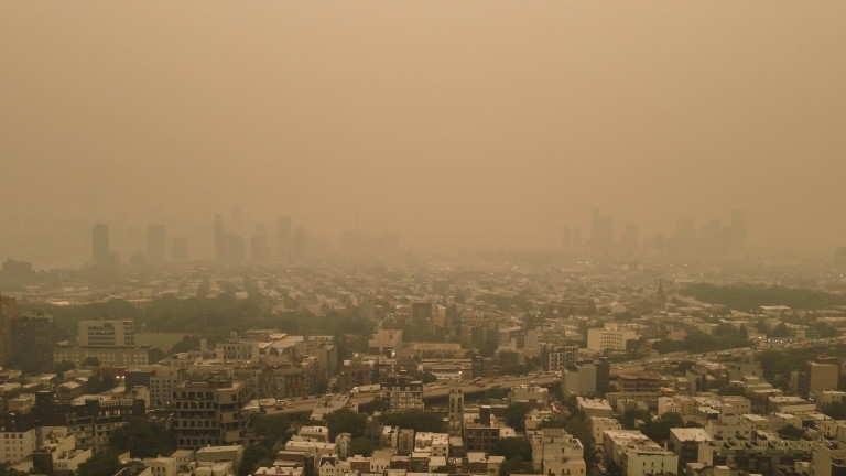 Димът от горски пожари в Канада отрови въздуха по Източното