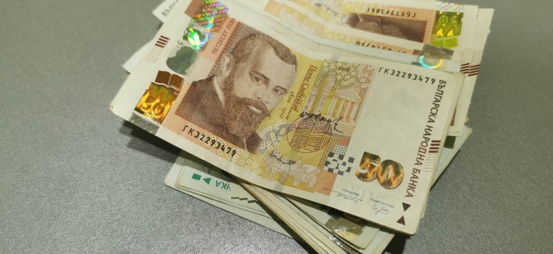 Спипаха хлапак откраднал пари от къща във Врачанско съобщиха от