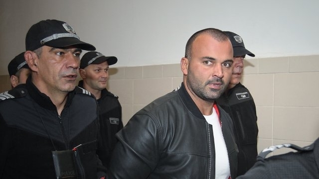 Убиецът с поршето остава за постоянно в ареста