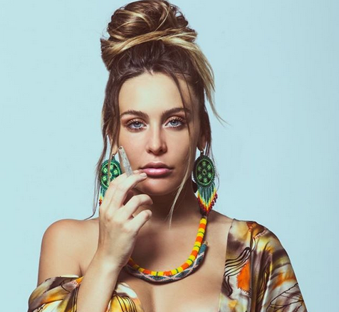 Най богатият спортист в света Флойд Мейуедър заби аржентинската звезда от