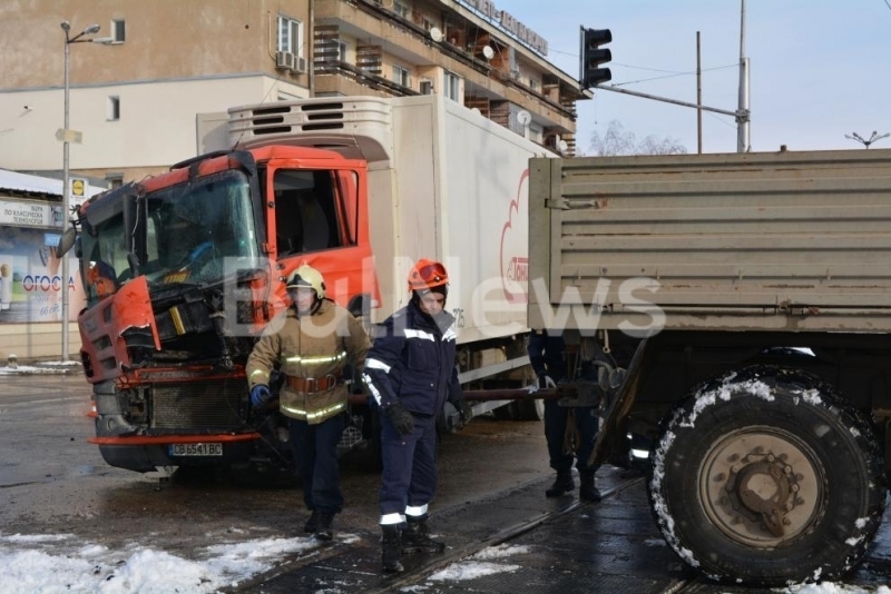 Шофьорът на камиона който тази сутрин бе ударен от влак