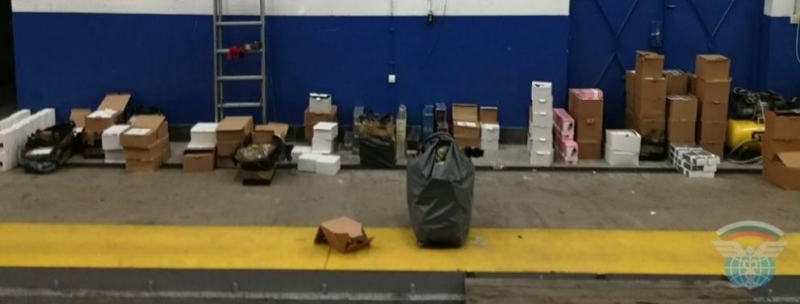 Митнически служители задържаха 926 парфюма в района на ГКПП Дунав