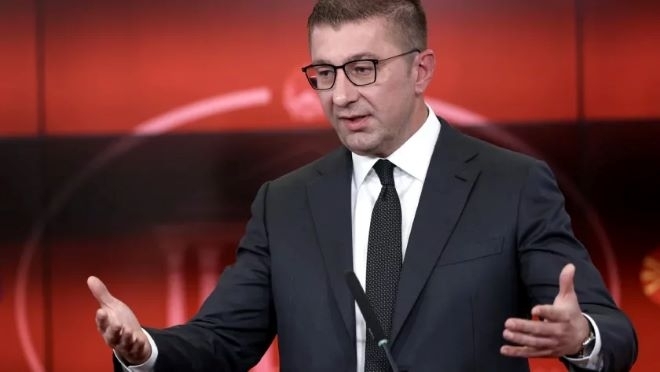 Македонският премиер сравни руската агресия в Украйна с политиката на България спрямо Скопие