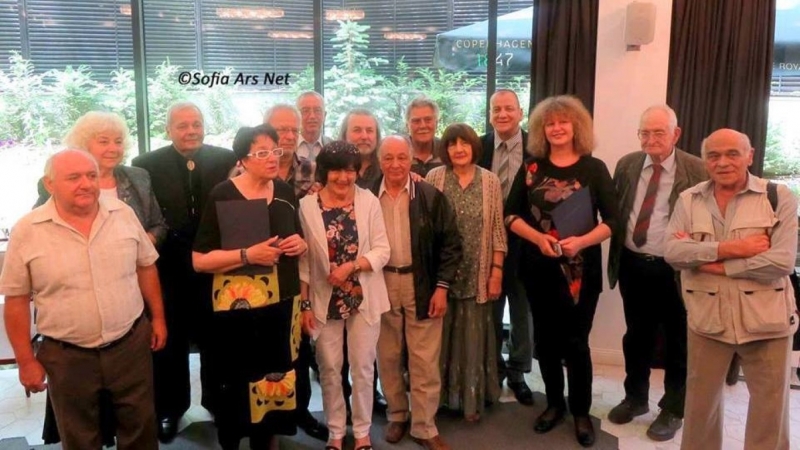 Съюзът на българските писатели отличи с почетна грамота врачанската авторка