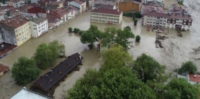 Воден ад и в Турция: Най-малко петима души са загинали