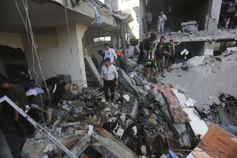 Най-малко 22-ма души бяха убити при израелски удари тази нощ срещу град