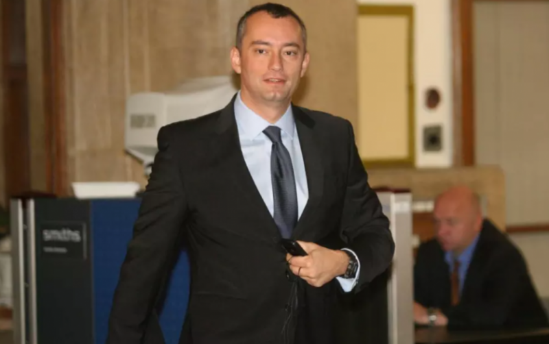 Бившият външен министър Николай Младенов е вторият български политик изплувал