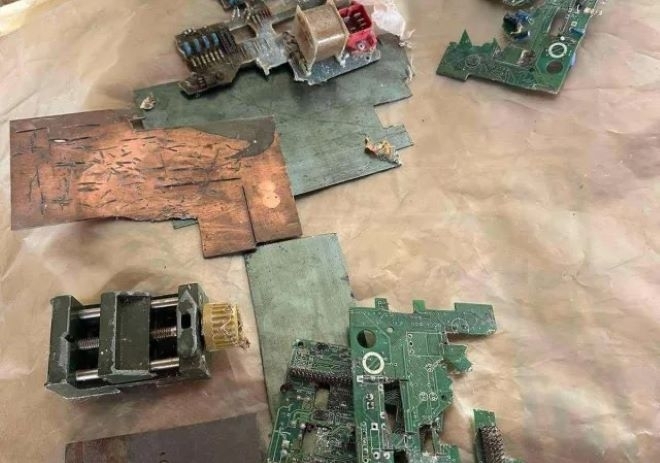 Участници в схема за източване на чужди банкови сметки са