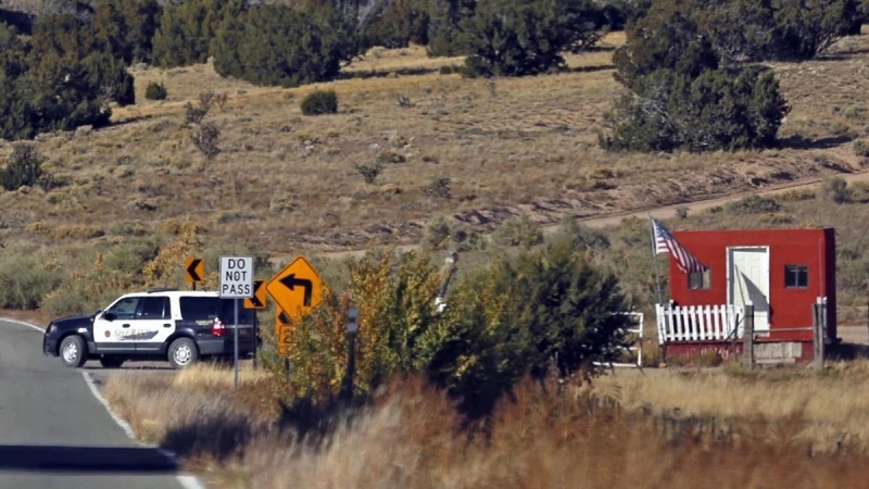 Американският актьор Алек Болдуин стреля с реквизитното оръжие и уби