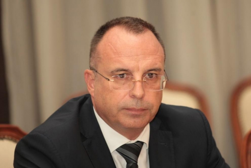 Порожанов подаде оставка, Бойко Борисов я прие
