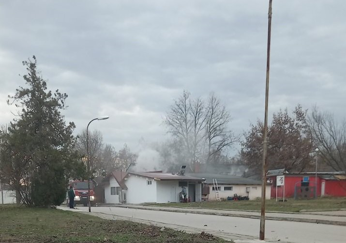 Ресторант се запали в Козлодуй научи BulNews Гори механа Сани Пламъците