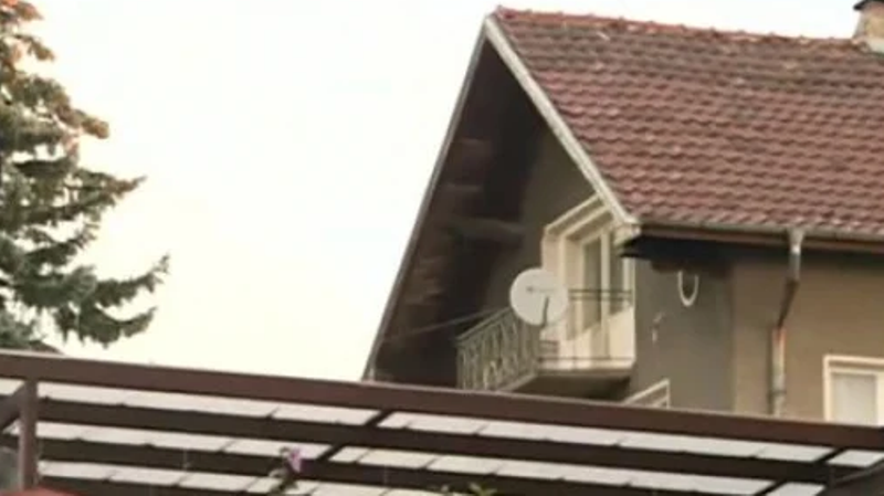 Откриха ножа с който са убити брат и сестра край