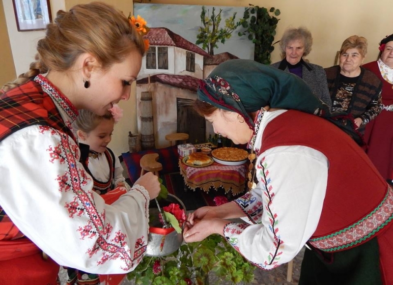 Бабинден е един от големите народни женски празници посветен на
