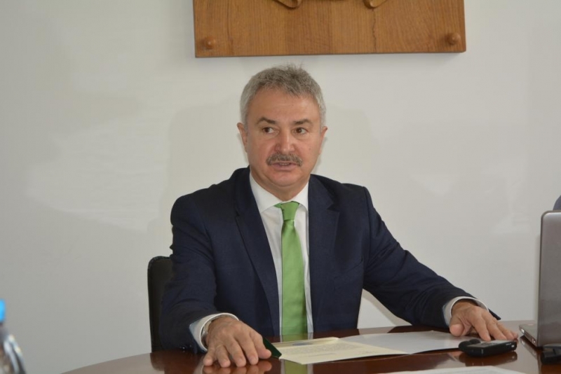 Във всички кметства от общината ще бъдат обявени телефони на