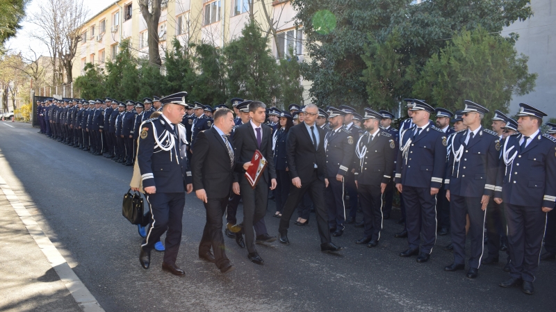 По покана от ръководството на Полицейския инспекторат на окръг Долж
