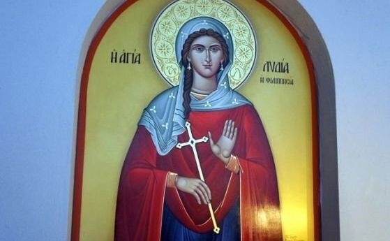Почитаме първата християнка в Европа, ето кое женско име черпи днес