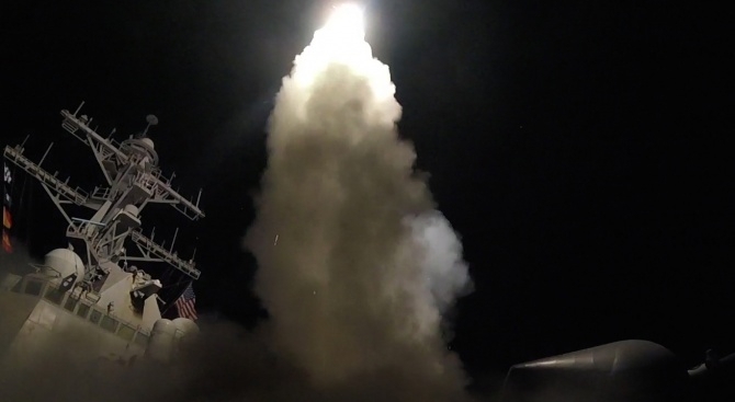 Нови тайнствени инциденти с морски кораби станаха край бреговете на