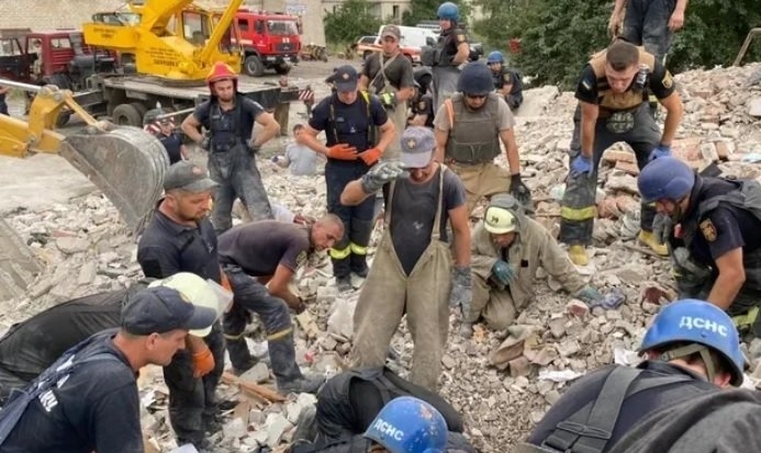 Украинската армия е нанесла удар по Каховската ВЕЦ в контролираната