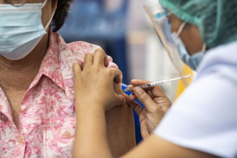 Румъния достигна вчера прага от 5 милиона ваксинирани с поне
