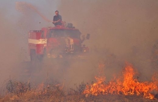 На 4 сигнала за пожари в сухи треви и храсти