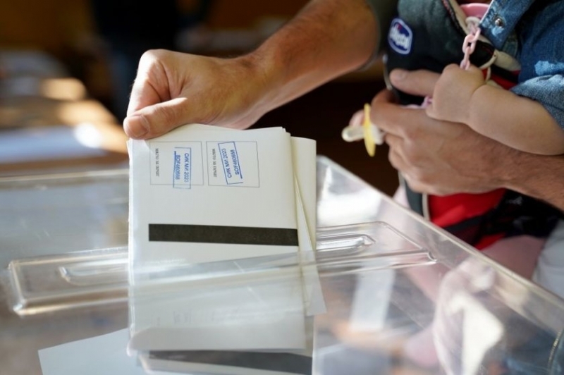 Избирателната активност на местните избори за България към 20 00 часа