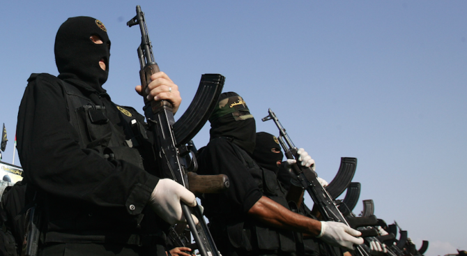 Турската армия съобщи че е неутрализирала 41 терористи в Северна