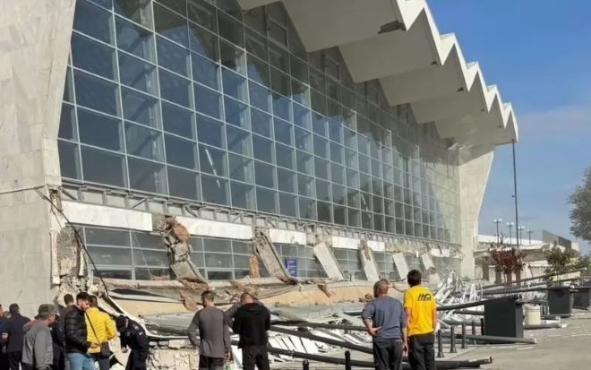 Фаталната гара в Нови Сад ще бъде съборена или реконструирана