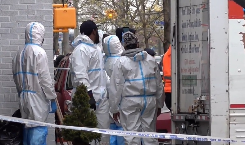 Властите в Бруклин откриха телата на 100 души в ремаркетата