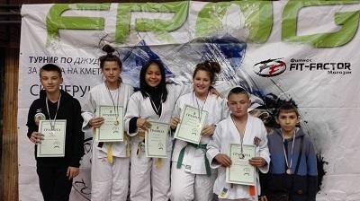 Седем медала и едно пето място завоюваха състезателите от клуба
