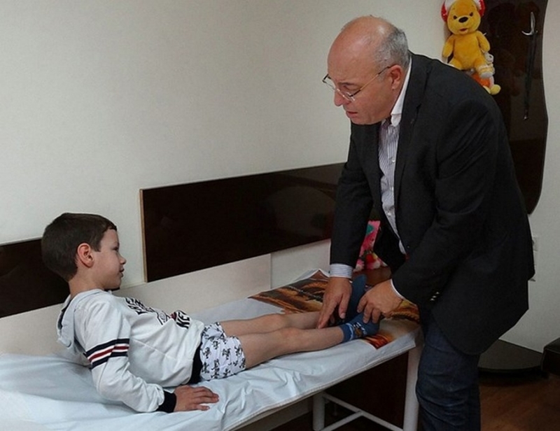 Дни преди Коледа емисари обикалят Пловдив и събират средства за