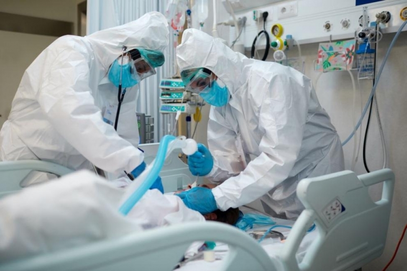 Един от новите 10 заразени е хоспитализиран в столична болница