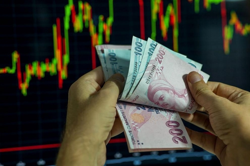 Турската национална валута достигна поредното си рекордно ниско ниво като