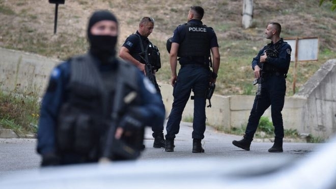 Косовската полиция и по-конкретно Департаментът на граничната полиция в сътрудничество