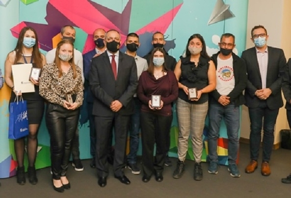 Росица Манева и Илиян Димитров са младите хора от Северозапада