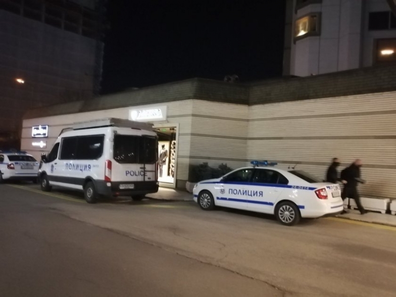Клиенти на хотел в гоцеделчевското село Огняново се сбиха и