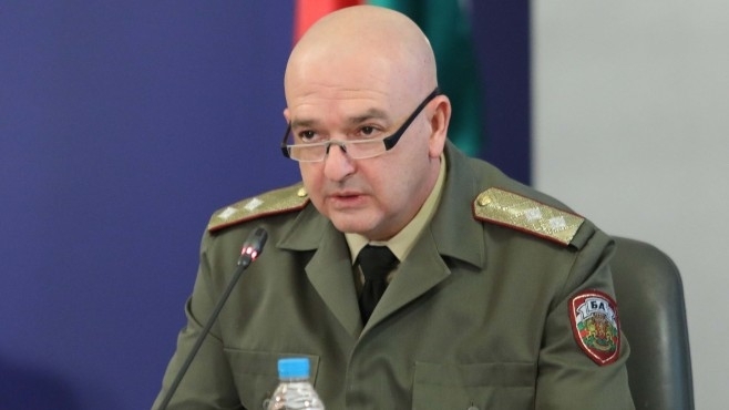 Всеки четвъртък генерал майор проф д р Венцислав Мутафчийски се връща в национален ефир а