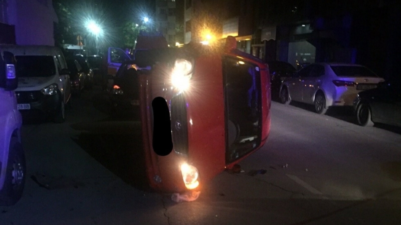 Сигнал за пребърнат лек автомобил е получен в късните часове