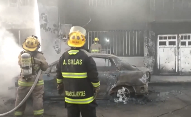 Най малко 1500 души са били евакуирани в Мексико след като