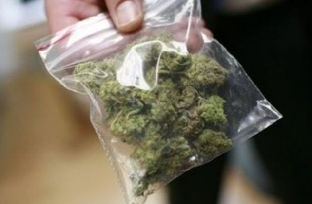 Вчера след полицейска проверка на криминално проявения и осъждан К Т