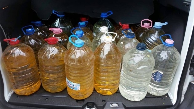 Полицията е иззела 54 литра домашна ракия в Козлодуй съобщиха