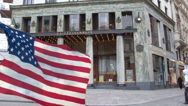 Европейските банки които все още оперират в Русия рискуват да