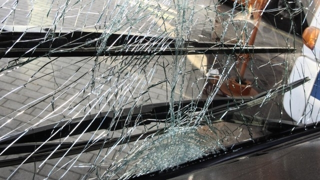 Най малко 20 души са пострадали при катастрофа на училищен