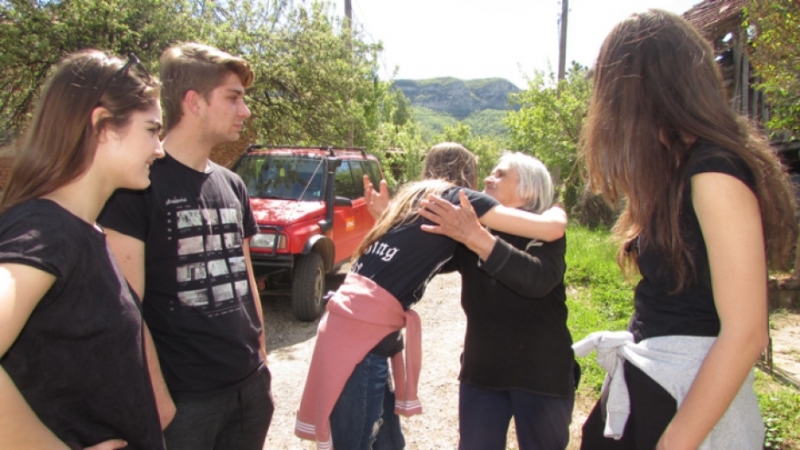 По инициатива на ентусиасти ученици учители и родители на