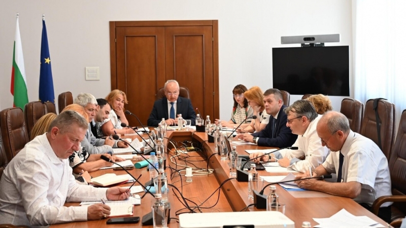 Междуведомствената работна група обсъжда новия механизъм за минималната заплата