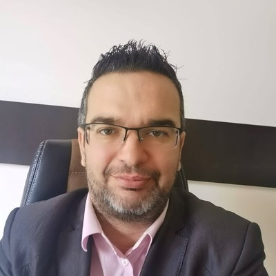 Бащата на изчезналия Сашко от Перник се е подложил на