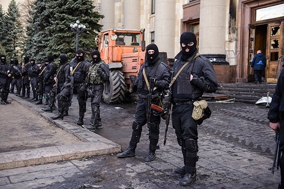 Войната в Украйна продължава В окопите край столицата Киев войници